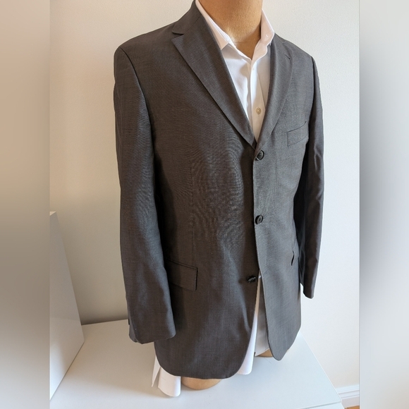 Hugo Boss Gray Sport Coat with Structured Silhouette - Picture 3 of 12